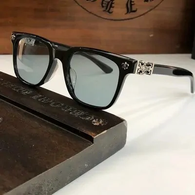 Eyewear listing thumbnail: Gucci Black Sunglasses with Gold detailing